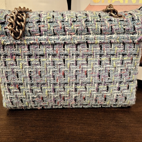 Kurt Geiger Brixton Tweed Lock Shoulder bag. - Picture 3 of 8